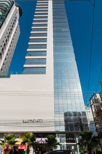 apartment em Rua 240, Meia Praia - Itapema - SC