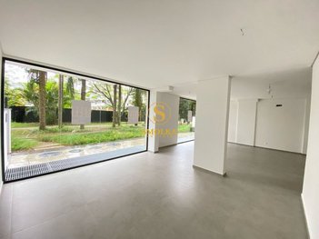 business em Rua dos Polvos, Jurerê - Florianópolis - SC