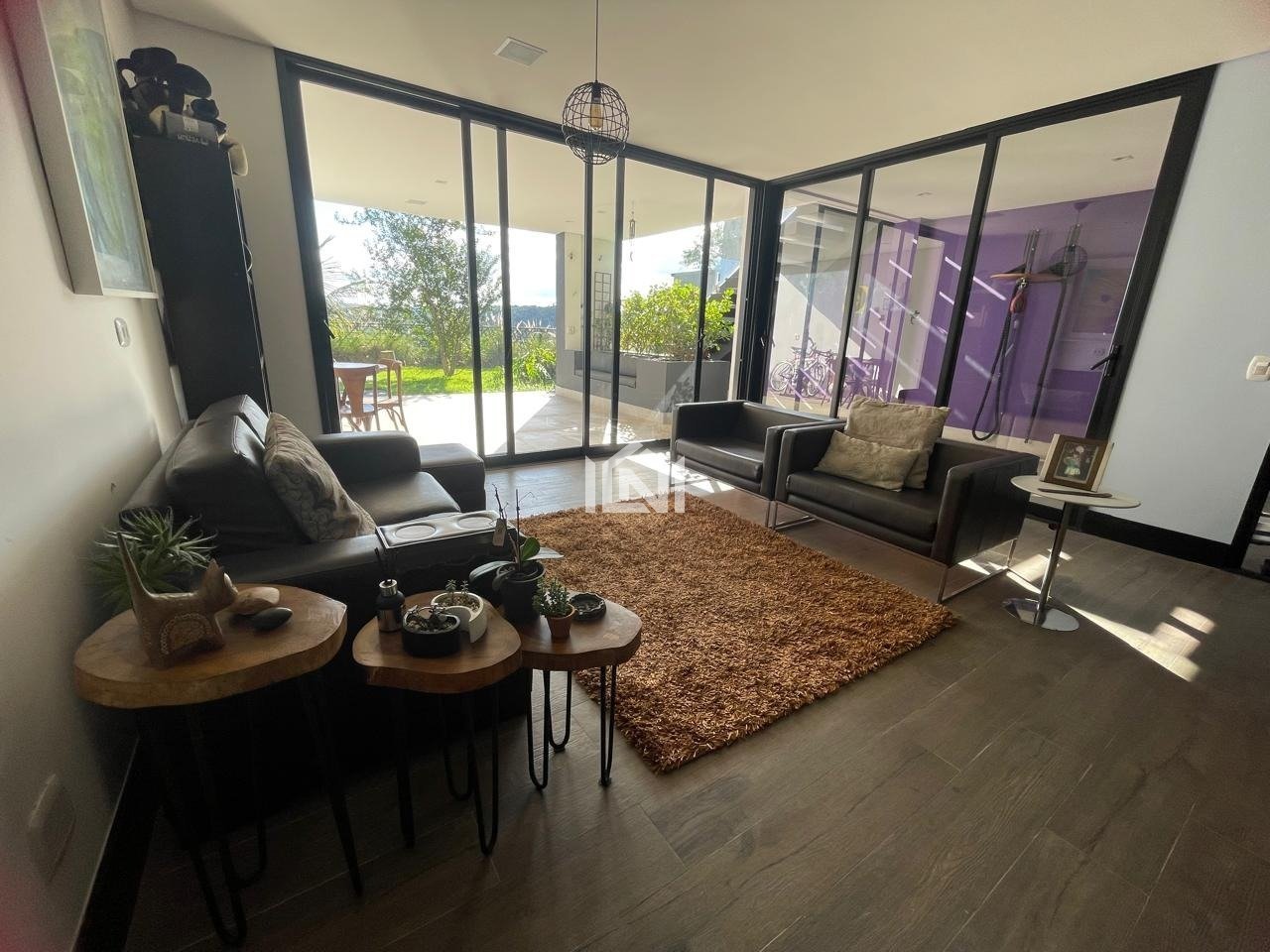 Casa a venda no condominio Golf Village - Sala de estar
