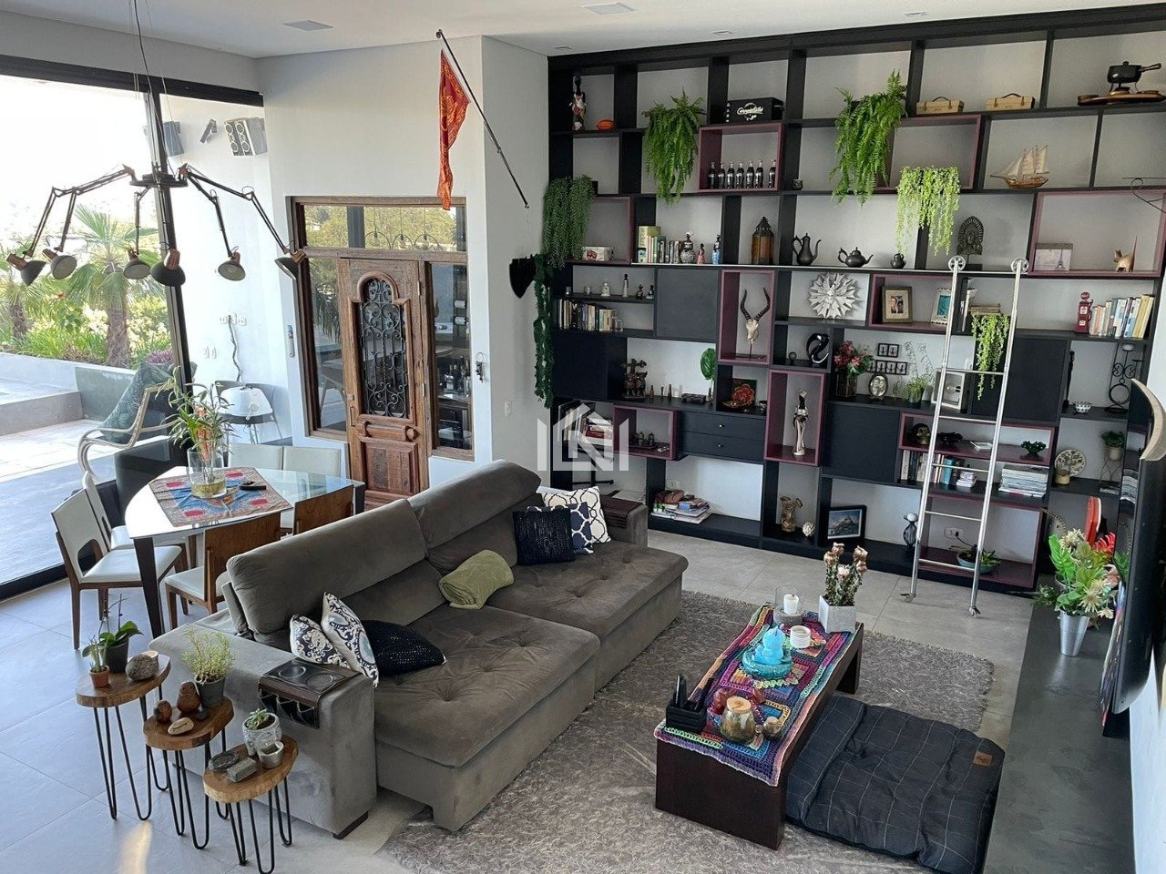 Casa a venda no condominio Golf Village - Sala de televisao
