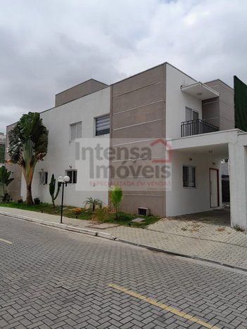 house em Avenida Santa Cruz do Areao, Vila Areao - Taubaté - SP