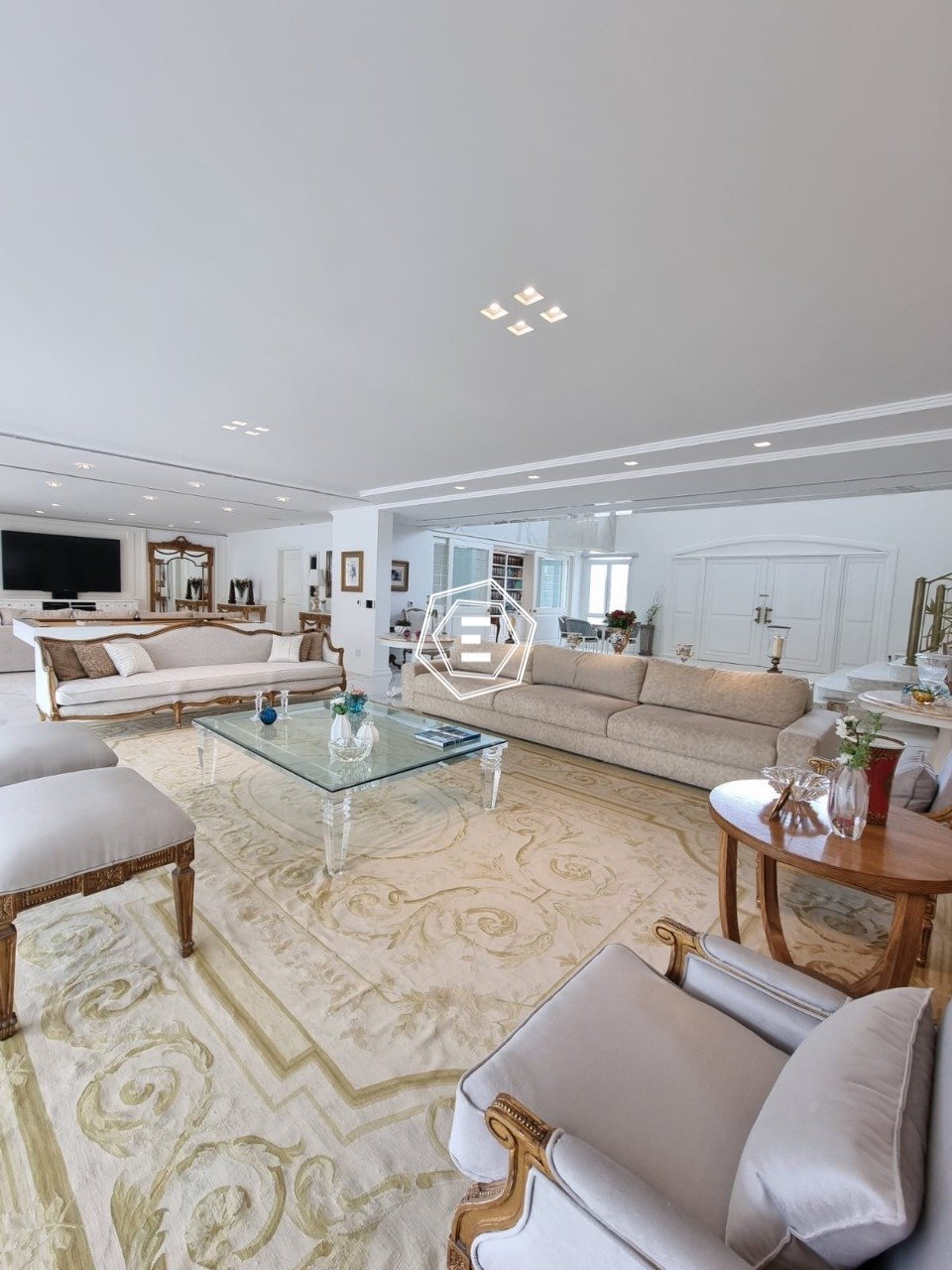 WhatsApp Image 2022-12-12 at 16.22