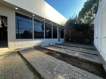 business em Rua Cidade de Bagé, Palmeiras de São José - São José dos Campos - SP