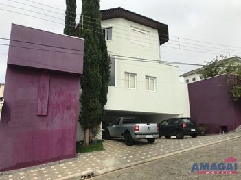 house em Rua Thomas Morus, Vila Zezé - Jacareí - SP