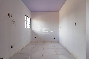 apartment em Quadra 300 Conjunto 11, Recanto das Emas - Brasília - DF
