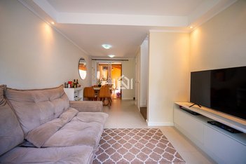 house em Rua dos Coqueirais, Jardim Petrópolis - Cotia - SP