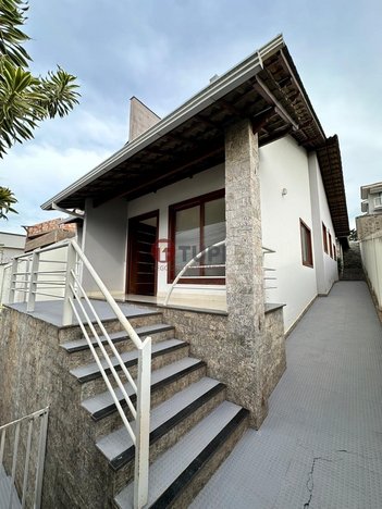 house em Rua Maria Augusta Braga, Álvaro Maia - Itabirito - MG