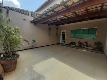 house em Rua Brusque, Parque Xangri-Lá - Contagem - MG