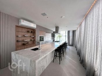 apartment em Rua dos Polvos, Jurerê - Florianópolis - SC