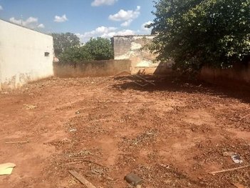 house em Rua Treze de Maio, Vila Maestra Amélia - Lençóis Paulista - SP