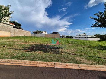 land_lot em Rua Ettore Berti, Residencial Village Damha III - Araraquara - SP