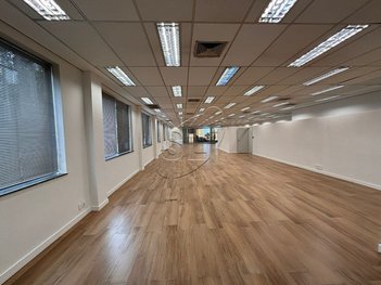 business em Avenida Brigadeiro Faria Lima, Jardim Paulista - São Paulo - SP