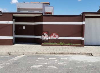 house em Rua Conceição Garcia, Residencial e Comercial Laerte Asumpção - Pindamonhangaba - SP