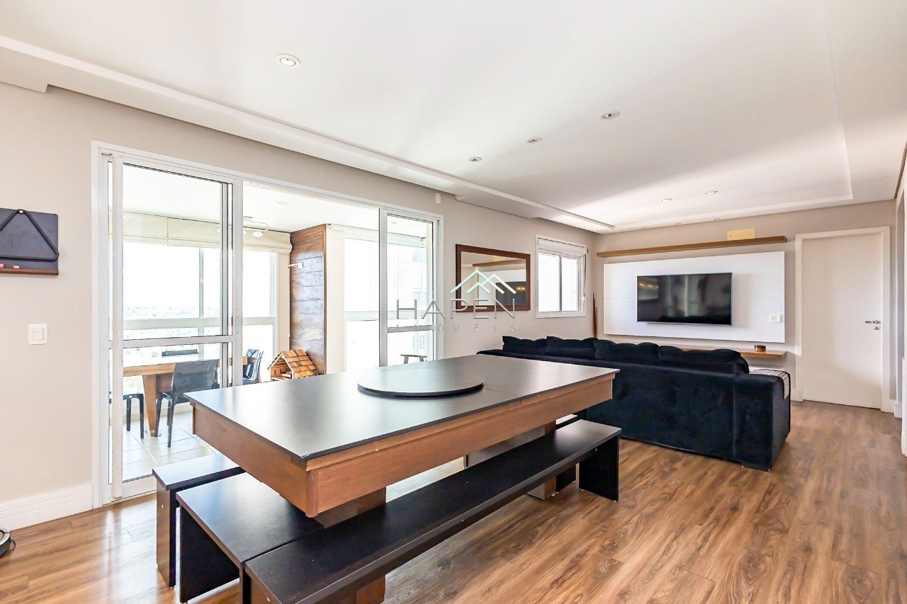 Apartamento pronto para morar à venda no Reserva Ecoville em Curitiba anunciado pela Hapen Imóveis.