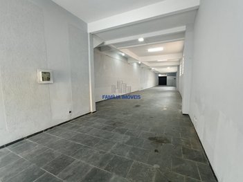 business em Luís de Camões, Vila Mathias - Santos - SP