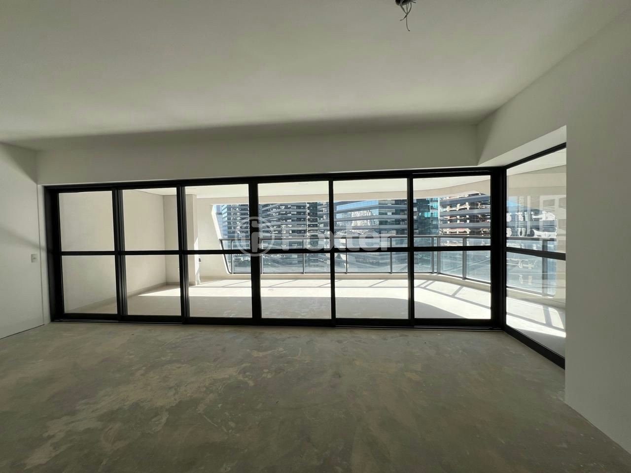 SALA VISTA VARANDA APROXIMADA.jpg