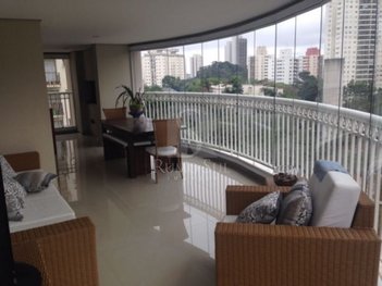 apartment em Rua Doutor Ferreira Lopes, Vila Sofia - São Paulo - SP