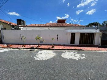 house em Rua Tiangua, Vila União - Fortaleza - CE