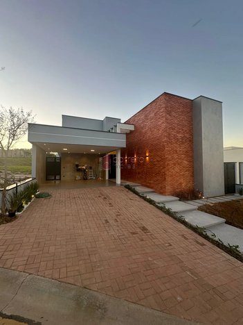 house em Avenida das Brisas, Loteamento Brisas do Lago - Jundiaí - SP