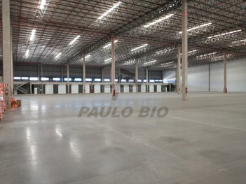 industrial em Avenida Paschoal Thomeu, Vila Nova Bonsucesso - Guarulhos - SP