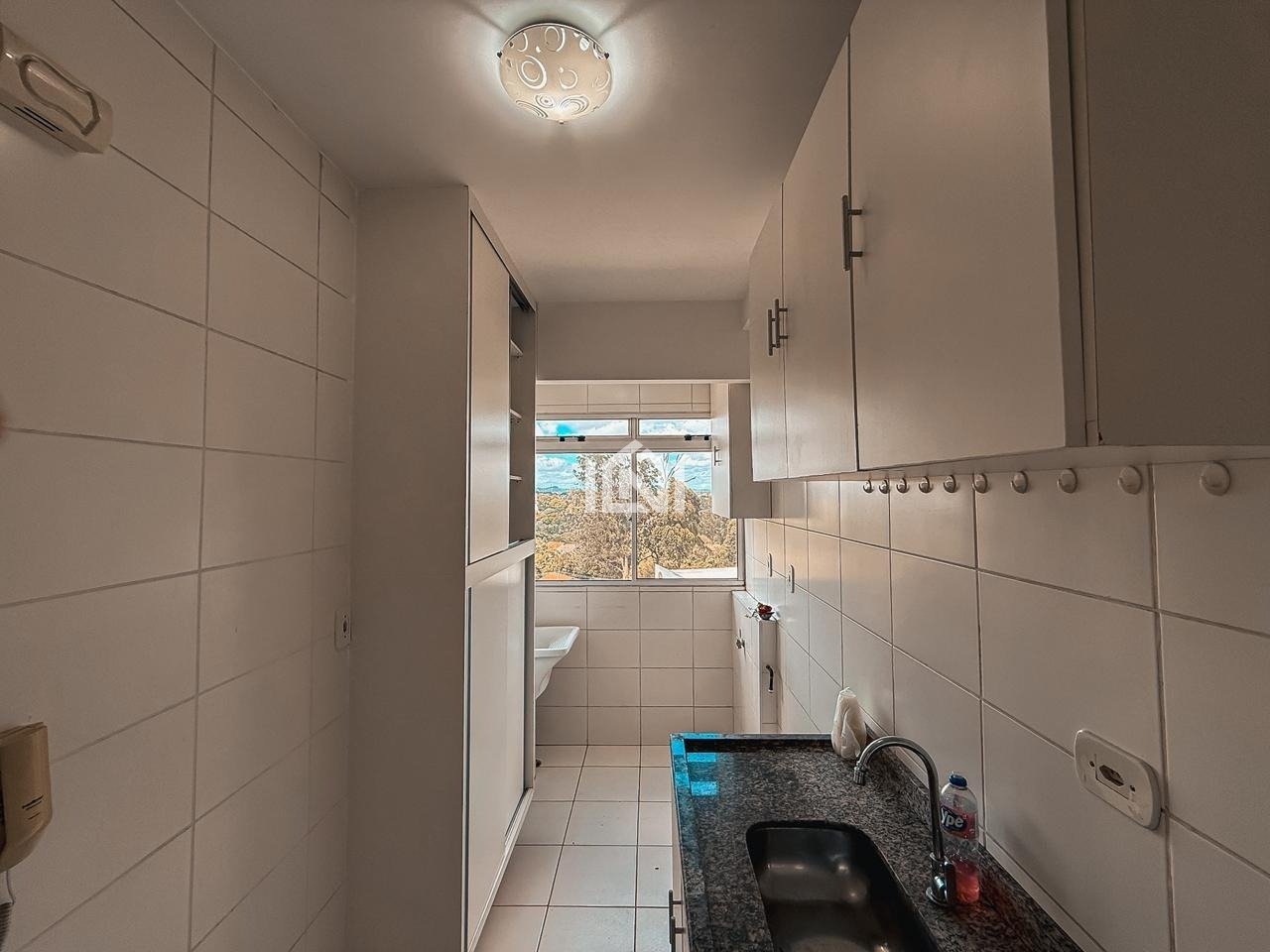 apartamento a venda no condominio  residencial da aldeia - cozinha