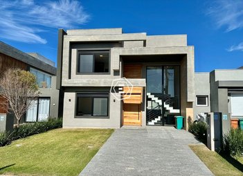 house em Rua Rio Camisas, Centro - Xangri-Lá - RS