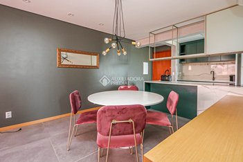 apartment em Rua Santa Cecília, Rio Branco - Porto Alegre - RS