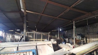 industrial em Avenida Bernardo de Vasconcelos, Cachoeirinha - Belo Horizonte - MG