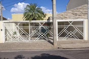 house em Rua Rodrigues Alves, Centro - Lins - SP