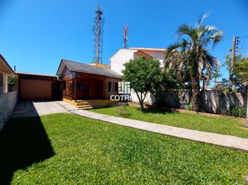 house em Rua Santana Piccini, Camobi - Santa Maria - RS