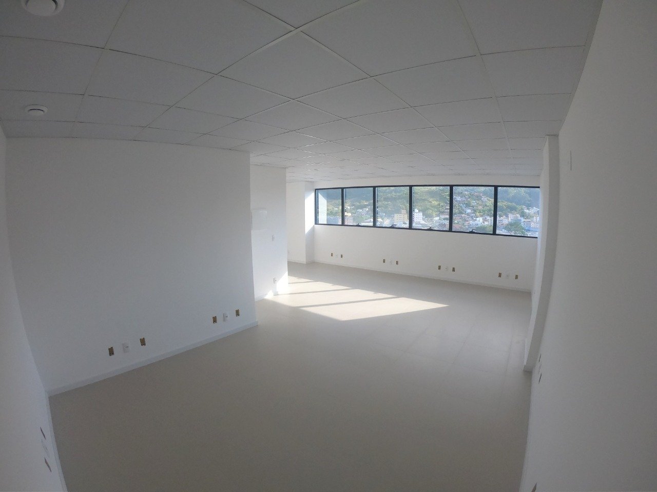 i8YNYrer9z3_23795e99b1a567b13