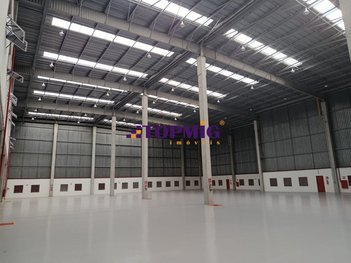 industrial em Via Vereador Joaquim Costa, Campina Verde - Contagem - MG
