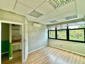 commercial_property em Rua Thomekiti Kira, Granja Viana II - Cotia - SP