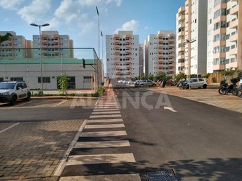 apartment em Alameda José de Oliveira Guimarães, Jardim Holanda - Uberlândia - MG