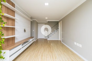 apartment em Rua Manoel de Souza Dias Negrão, Boa Vista - Curitiba - PR