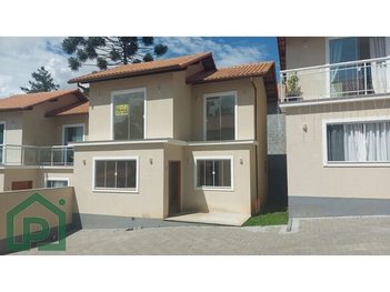 house em Rua do Beija-flor, Varginha - Nova Friburgo - RJ