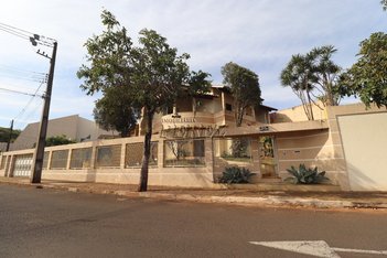 house em Rua Roberto Simonsen, Itamarati - Londrina - PR