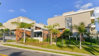 house em Rua Tobias de Macedo Júnior, Santo Inácio - Curitiba - PR