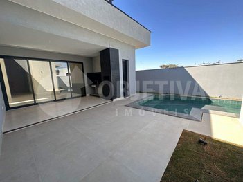 house em Avenida Vereador Carlito Cordeiro, Laranjeiras - Uberlândia - MG