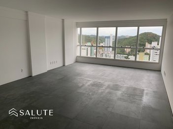 office em Rua Arthur Max Dôose, Pioneiros - Balneário Camboriú - SC