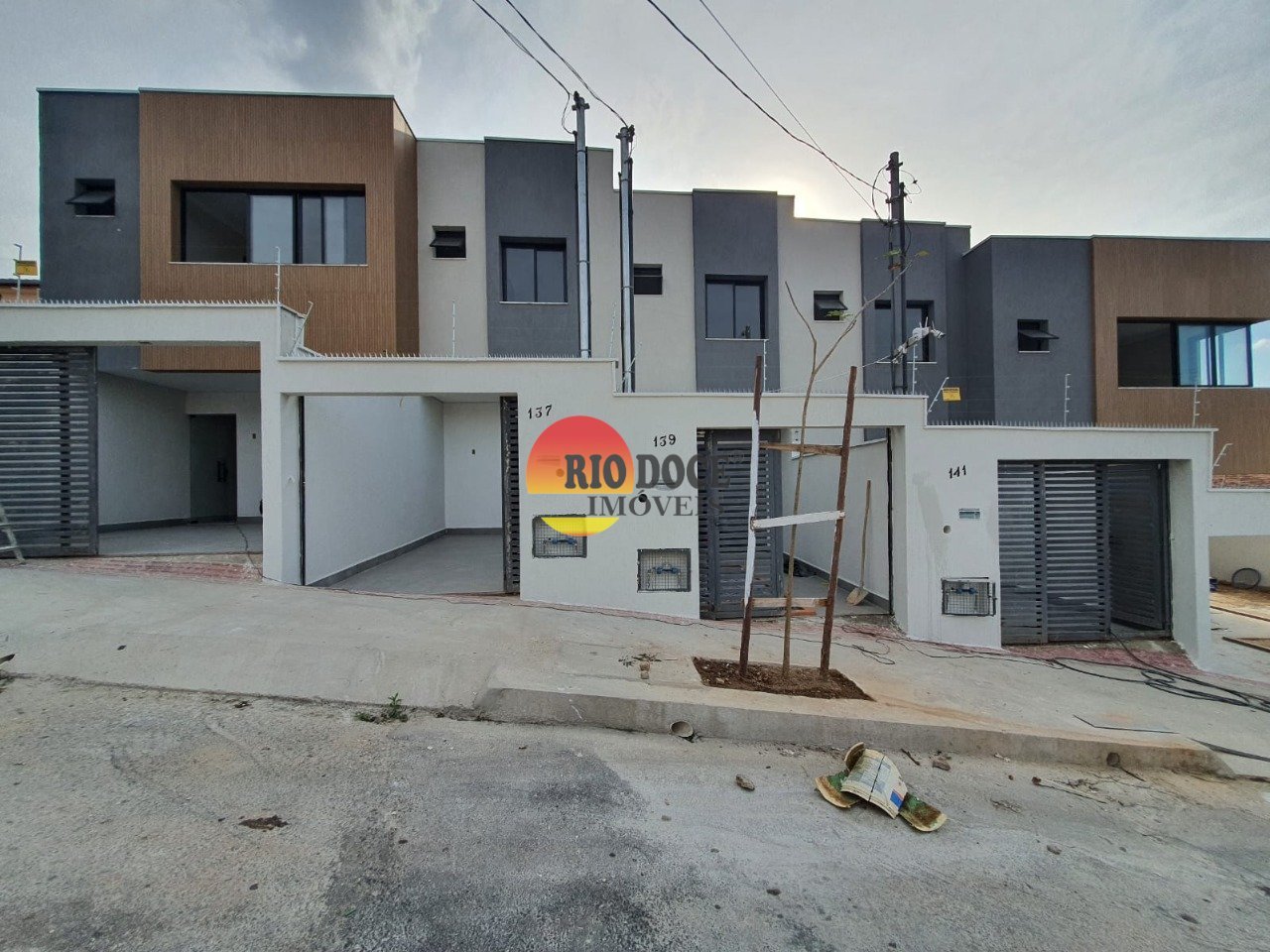 Casa com 2 quartos — Planalto, Belo Horizonte