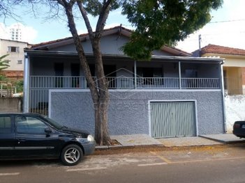 house em Rua Curuzu, Centro - Botucatu - SP