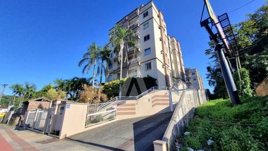 apartment em Rua Prefeito Helmuth Fallgatter, Boa Vista - Joinville - SC