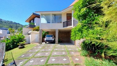 house em Rua do Jasmin Manga, Lagoa da Conceição - Florianópolis - SC
