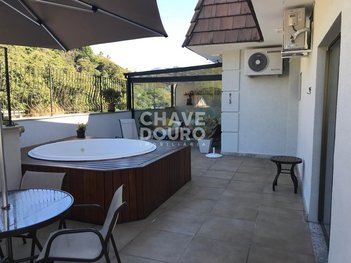 apartment em Rua Prefeito Sebastião Teixeira, Várzea - Teresópolis - RJ