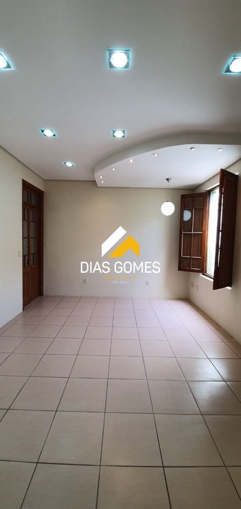 house em Rua Doutor Amarante, Centro - Pelotas - RS