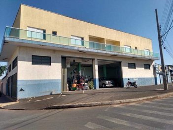 commercial_property em Avenida Floriano Peixoto, Brasil - Uberlândia - MG