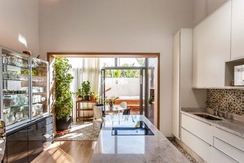apartment em Rua Júlio Perneta, Mercês - Curitiba - PR