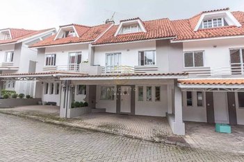 house em Rua Paulo de Deus Bessa, Santo Inácio - Curitiba - PR