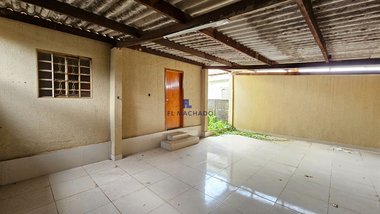 house em Avenida União, Setor Garavelo - Goiânia - GO
